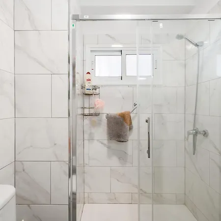 Fantastic 1-bedroom With Sea View アパート