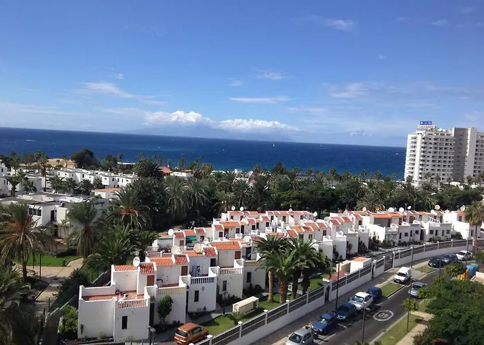 Fantastic 1-bedroom With Sea View *